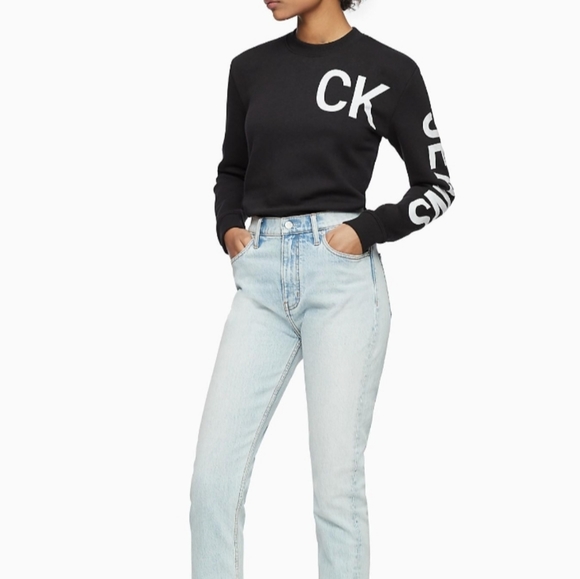 CALVIN KLEIN Hero Crewneck Cropped Sweatshirt